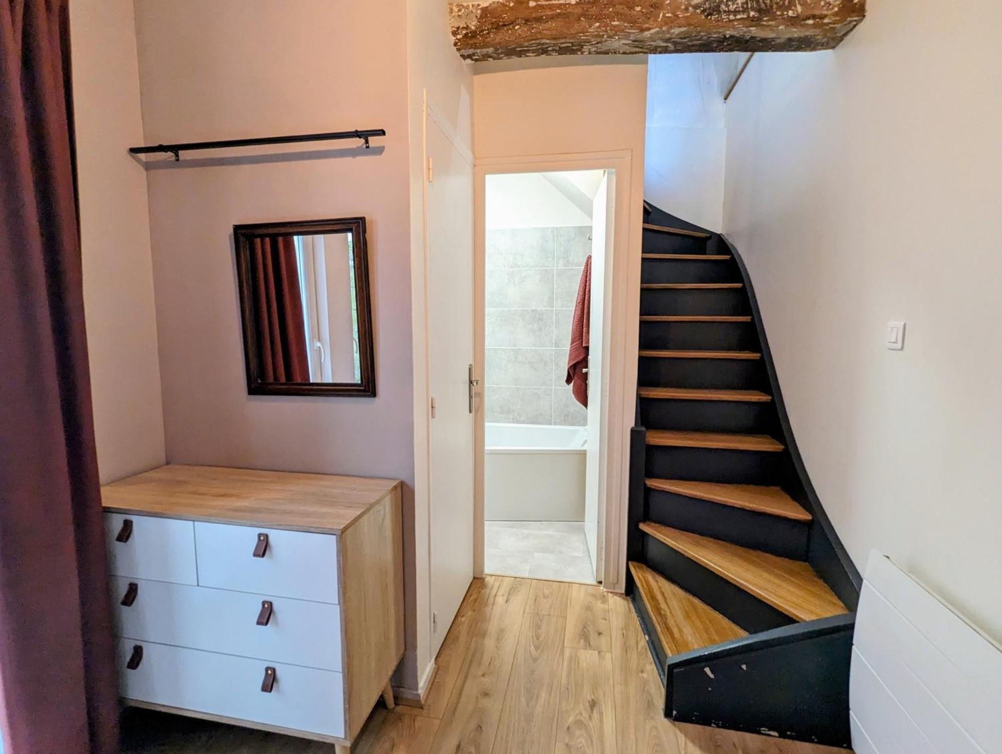 Artist Home - City Center - Bathtub - Terrasse - Full Appartment รูออง ภายนอก รูปภาพ
